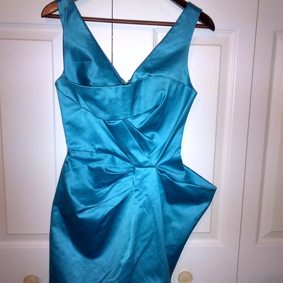 🌟 January Jones BCBG Max Azria Runway Woven Dress - Picture 4 of 8